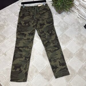 Monkey Ride Jeans women’s 11/30 Camouflage Pants